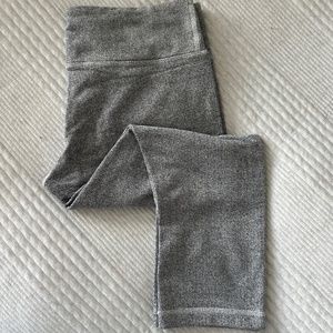 Lululemon Herringbone Wunder Under Crops Size 10